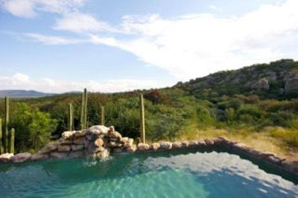 Villa Sasa Safari Camp & Tours Outjo Esterno foto