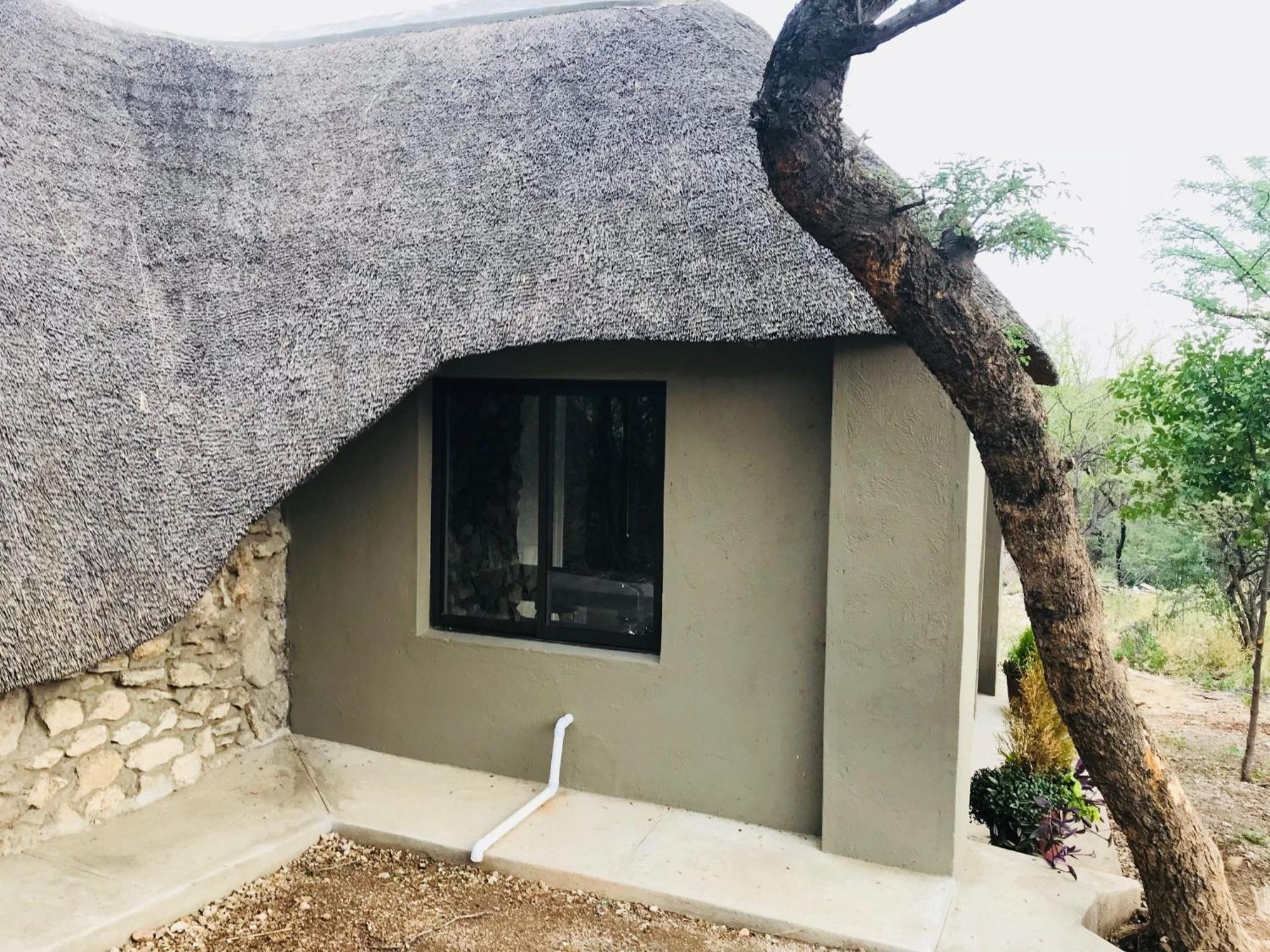 Villa Sasa Safari Camp & Tours Outjo Esterno foto